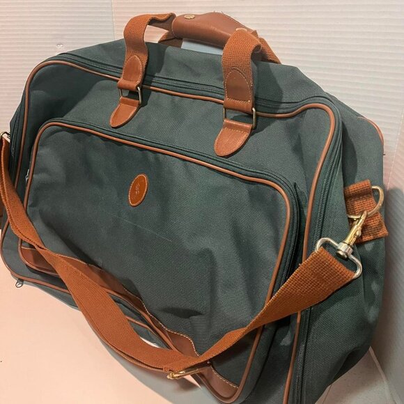 Vintage Suitcase Green Soft Shell Canvas Leather Bag Carry On - Picture 2 of 7